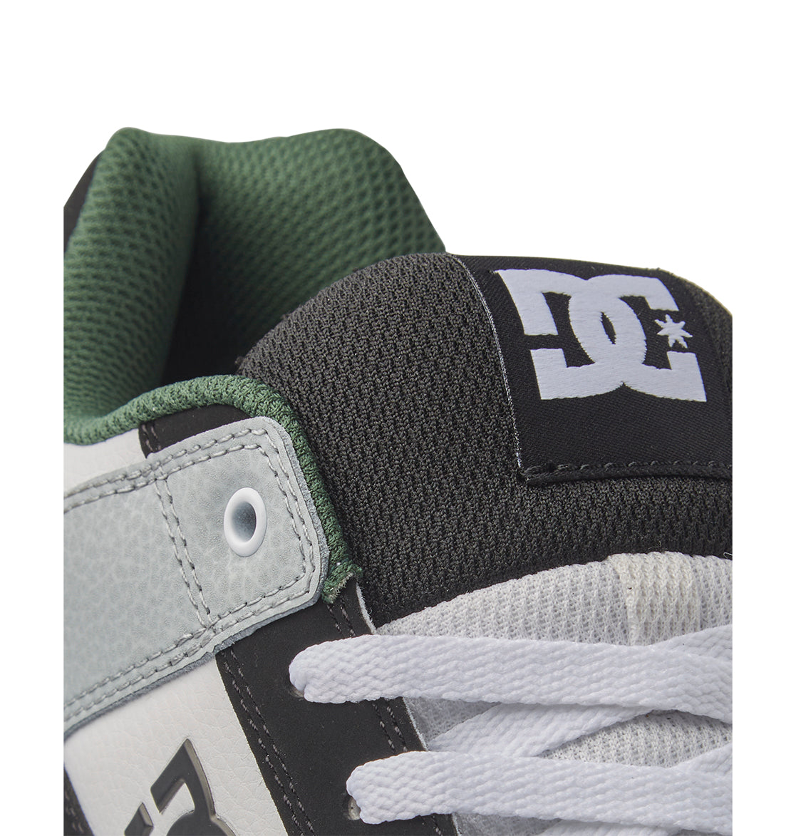 300660_dcshoes_wbn-3.jpg